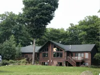 Luxury Lake Michigamme Beach house - Hytter