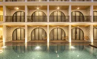 Suites5 Hotel - إطلالة على البحر