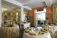 Viktoria Palace Hotel - en bord de mer