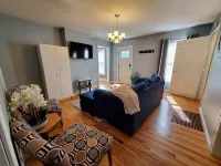 Single level 3 bedroom, fenced yard, central air - 3-Star