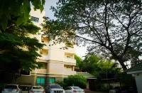 Baan Boonanan Apartment - موقف سيارات