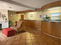 Norwood Inn and Suites - Minneapolis-St Paul Roseville