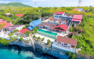 Amatoa Resort Hotel dekat KOLAM RENANG MILANO PALANGISANG