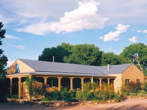 Abiquiu Inn