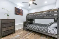 Urban Oasis 4Bd House Close to FQ Hotels in 