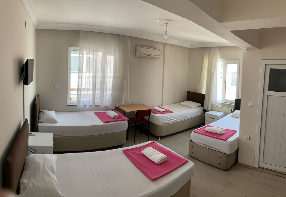 Ayberk Pansiyon - Housity