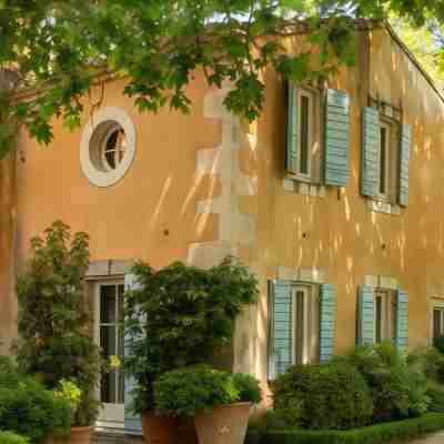 Baumanière - les Baux de Provence Hotel Exterior