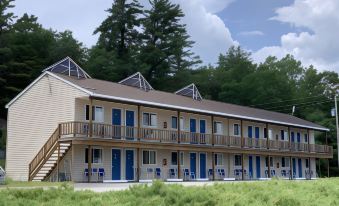 Travelodge by Wyndham Lake George NY