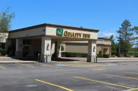 Quality Inn Hotels in Owen Sound