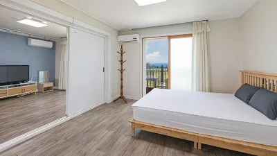 Taean Rei Pension Hotels near Batgae Beach