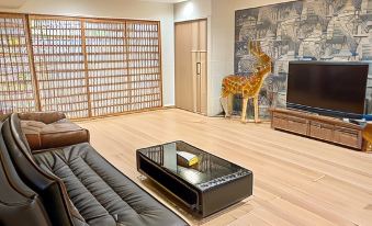 Shimanouchi Luxury Apartment