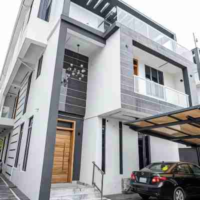 6 bedroom mansion in lekki phase 1 Hotel Exterior