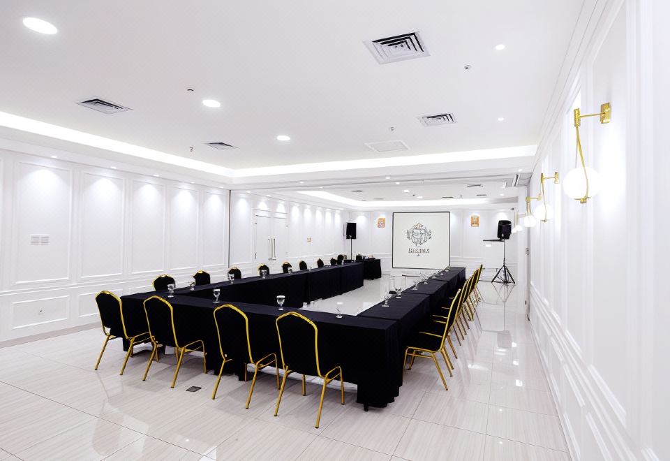 3. 호루 호텔 만가..