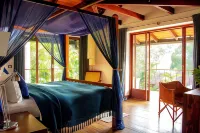 Bougainvillea Retreat Hotels in Medadumbara