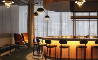 2. Ibis Sty..