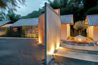 Baan Rai Santisuk Hotels in Lom Sak