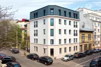 Venis Boutique Hotel Hotels near The North Train Station