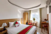 Siren Flower Hotel Hotels near Yang Bay Waterfall
