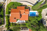 Villa Skalinada, 8 Persons, Private Pool, Baška Voda