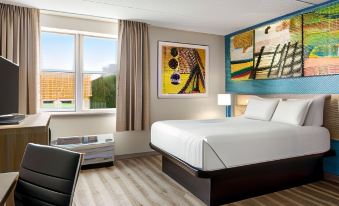 2. Days Inn..