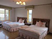 Petit Hotel Corinthian Các khách sạn ở Rebun