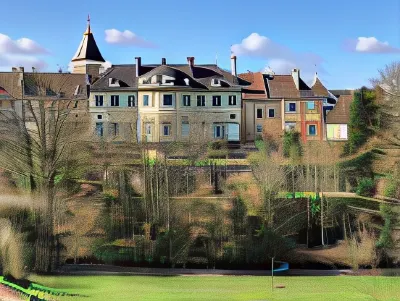 Castel Saint-Léonard Hotels in Falaise