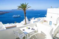 Pantelia Suites