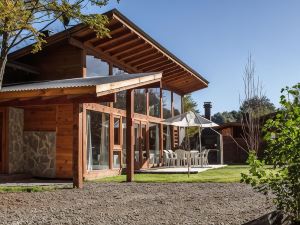 Arbolar, Casas de Montaña- Piscina Climatizada