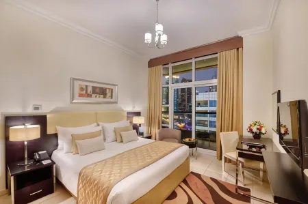 Pearl Marina Hotel Apartments LLC
