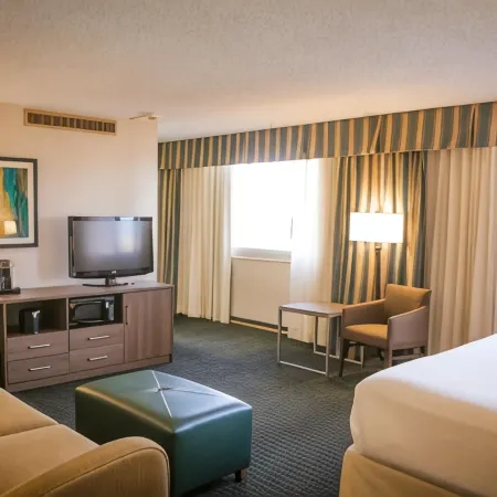 Holiday Inn DES MOINES DTWN - MERCY AREA by IHG