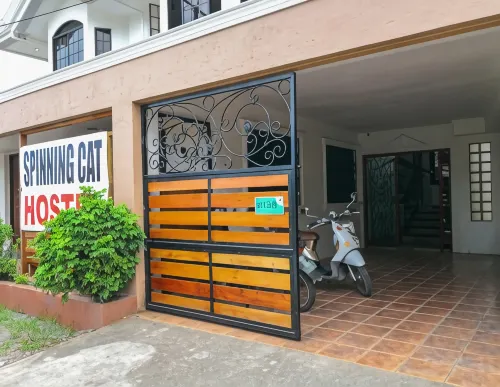 Spinning Cat Hostel Hotels in Tagbilaran