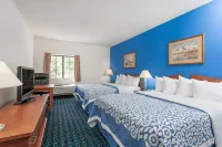 Days Inn & Suites by Wyndham Cambridge Hotels in Cambridge
