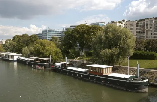 Ibis Paris Levallois-Perret Рядом с отелем Photos