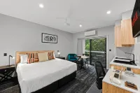 Avenue Motel Apartments Hotels in South Toowoomba