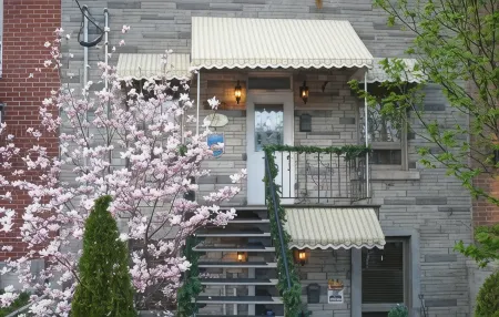 若利耶特酒店