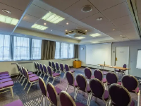 ノボテル トゥール サントル ガール トゥールのホテル