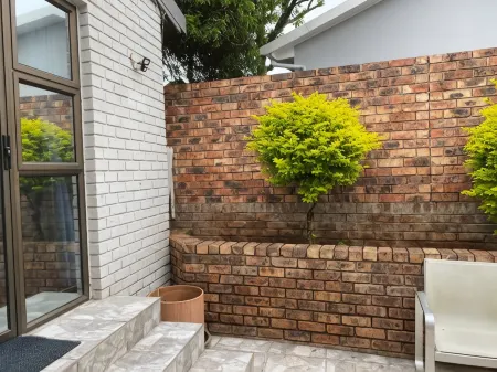 AfricaLove Guest Condo Отели в г. Gonubie