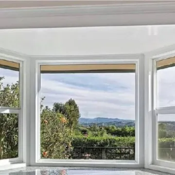 Beautiful 2-bedroom home with stunning viewsSleeps 4 - 2 Bedrooms - 1 Bath