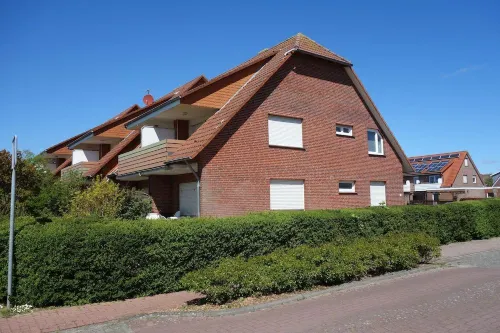 Sehr Hell und Freundlich Gestaltete Ferienwohnung für 2 bis 4 Personen mit Wlan Hotels in Norddeich