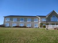 Auberge Bouctouche Inn & Suites Hotels in 