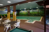 Ramada by Wyndham Angola/Fremont Area