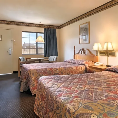 Days Inn & Suites by Wyndham Kokomo