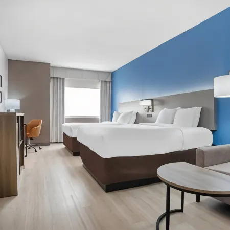 Comfort Inn & Suites Crystal Inn Sportsplex