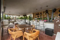 Heiss Hotel by Jalo - bar
