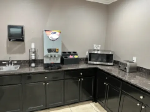 Super 8 by Wyndham Mesa Downtown Near Convention Center Hotels near Pioneer Park