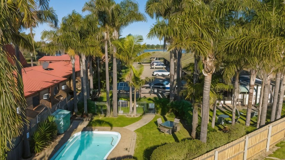 Sandbar Motel