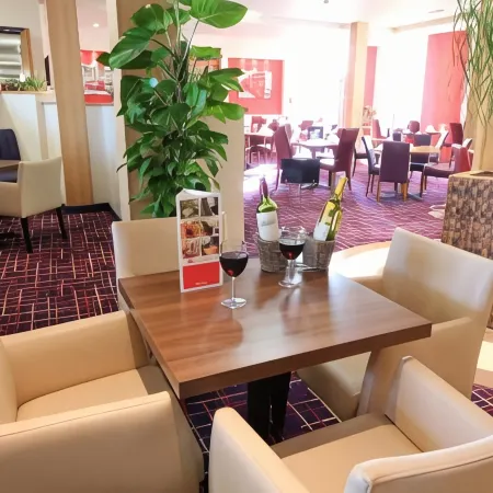 Ramada by Wyndham London North M1
