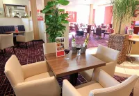 Ramada by Wyndham London North M1 Hotels in Barnet