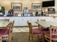 Super 8 by Wyndham Wheatland Wyoming Hotels in Wheatland