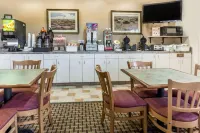 Super 8 by Wyndham Wheatland Wyoming Hotels in Wheatland